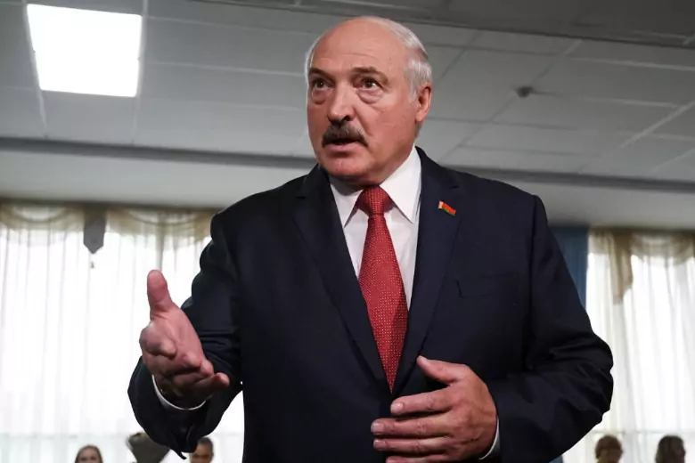 Лукашенко поручил создать проект выкупа арендного жилья для военнослужащих