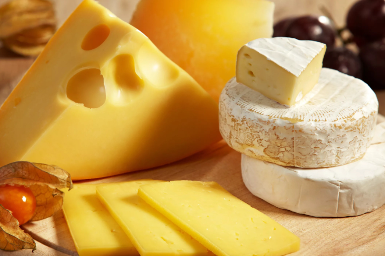 Издание Washington Post утверждает, что сыр полезен для организма по разным причинам и может стать частью здорового рациона.
