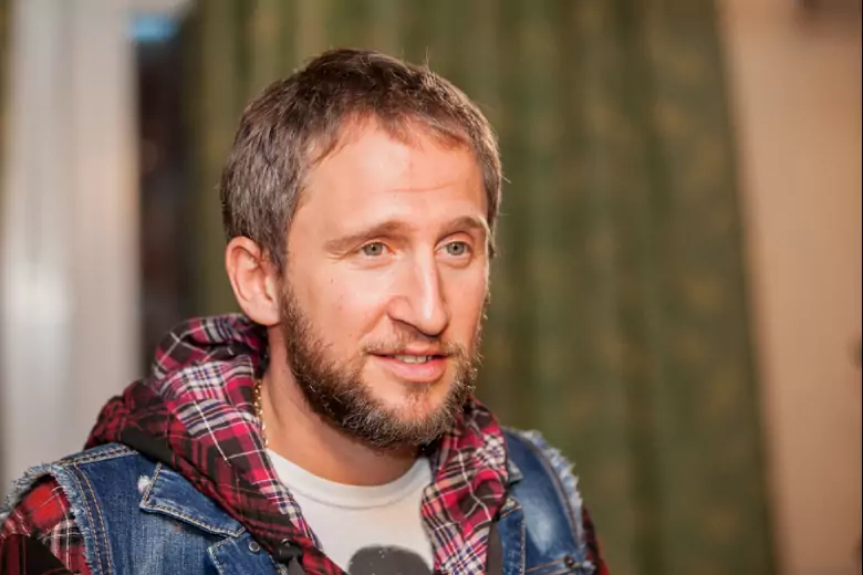 «Глупо было не сделать»: Оскар Кучера, поддержавший СВО, рассказал, почему его сын гражданин США