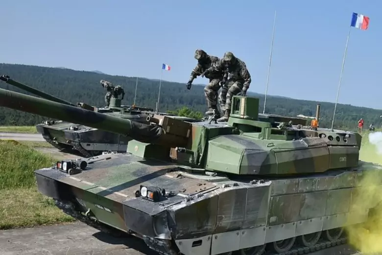 Le Monde: Во Франции не хватает танков для передачи Украине