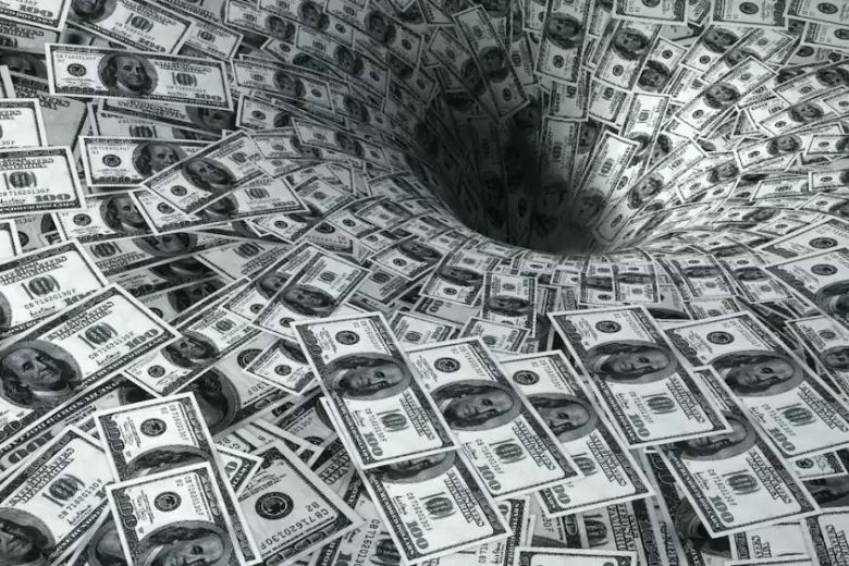 Atlantico: США теряют доходы со всего мира от "долларизации" экономики