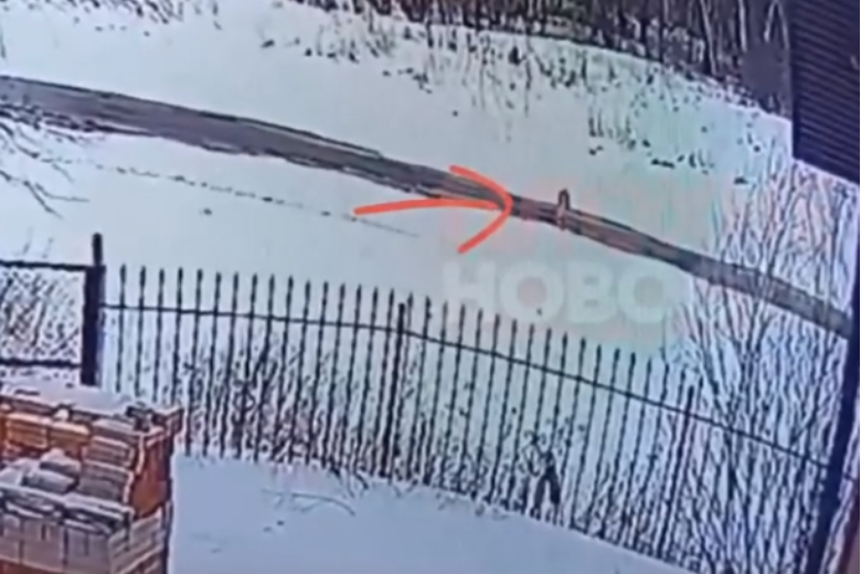 В Павловском Посаде 7-летняя девочка ушла под лед, ее ищут 3-и сутки