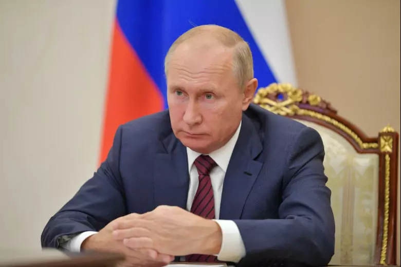 Владимир Путин: Россия отвечая на угрозы бронетехникой не обойдется