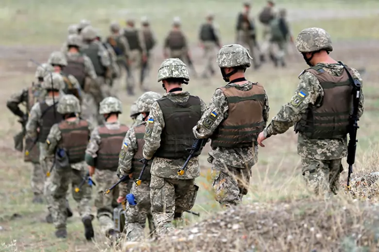 Politico: украинские военные оставляют свои позиции, чтобы избежать бессмысленной гибели