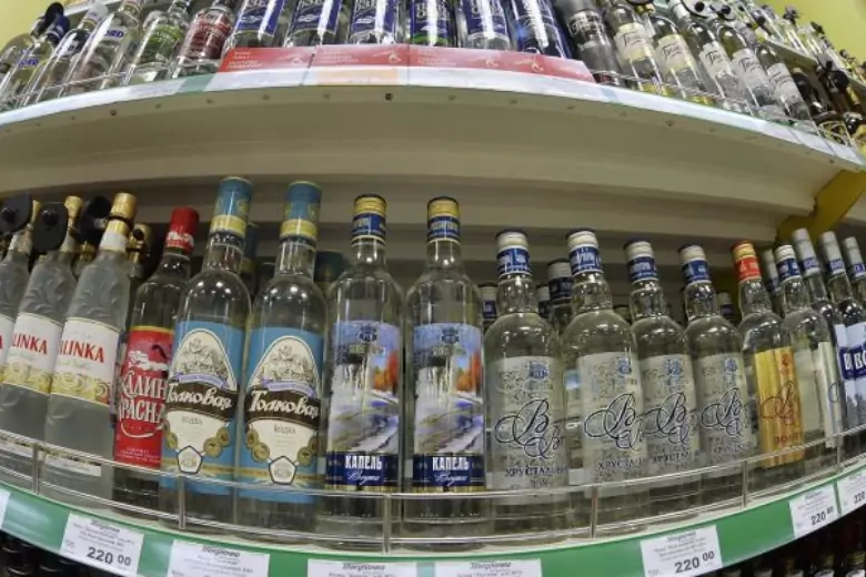 Readovka рассказала, как украинский бизнесмен обеспечивает 10% российского рынка алкоголя и финансирует ВСУ