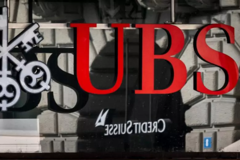 Швейцарский банк UBS поглотил Credit Suisse под давлением правительства