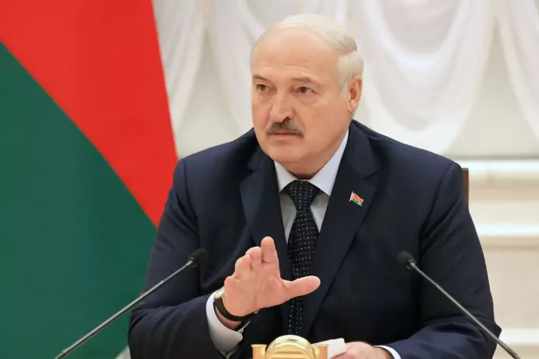 Лукашенко потребовал пересмотреть систему подсчета баллов на ЦЭ на следующей неделе