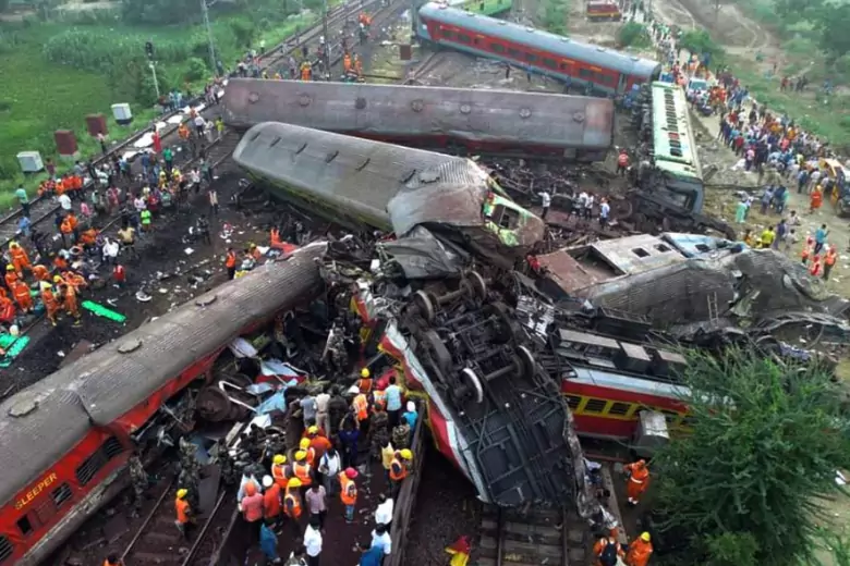 PTI: число погибших в железнодорожной катастрофе в Индии увеличилось до 288
