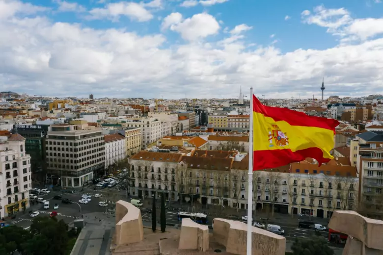 Переехавшая в Испанию россиянка поделилась, как изменилось отношение испанцев к русским