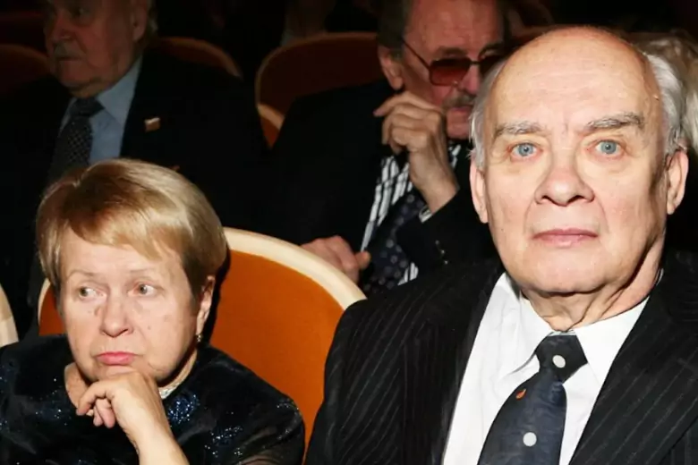 Пахмутова находится в состоянии глубокой депрессии после кончины своего супруга Добронравова