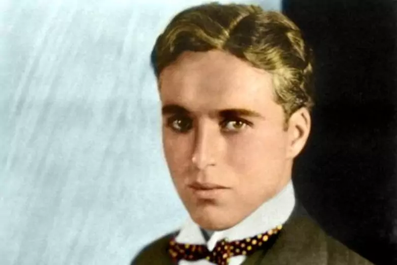 Молодой Чарли Чаплин чуть-было не стал настоящим свиноводом на паях с приятелем.