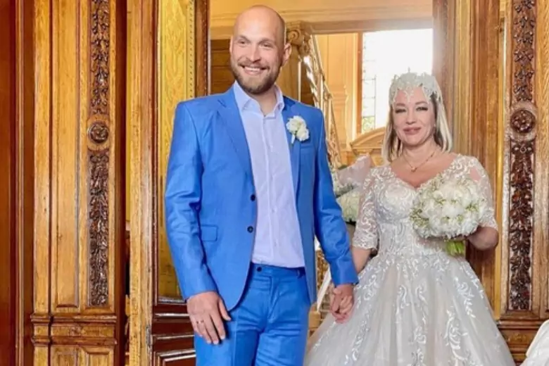 Татьяна Буланова удивила признанием, что никакой брачный контракт со своим молодым супругом Валерием Рудневым подписывать не стала.