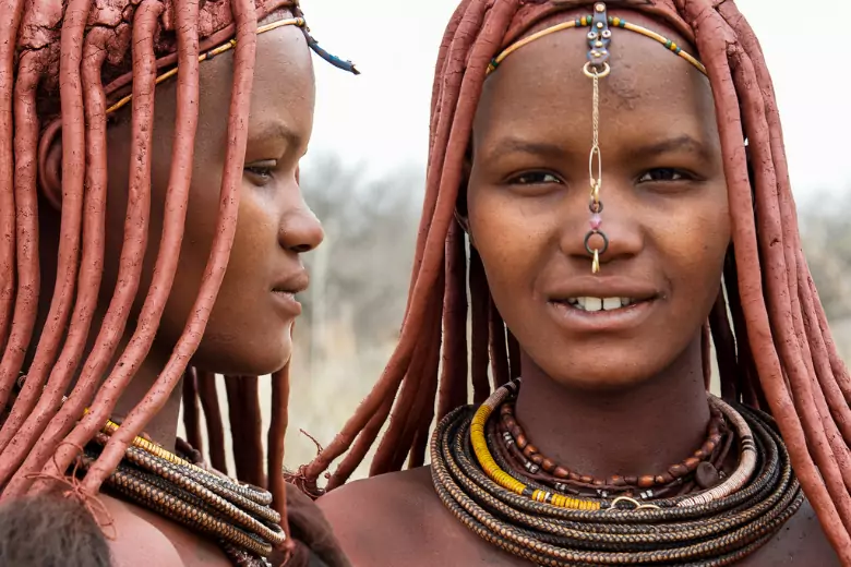 Уникальный народ Химба: их женщины никогда не моются, но слывут самыми красивыми в Африке