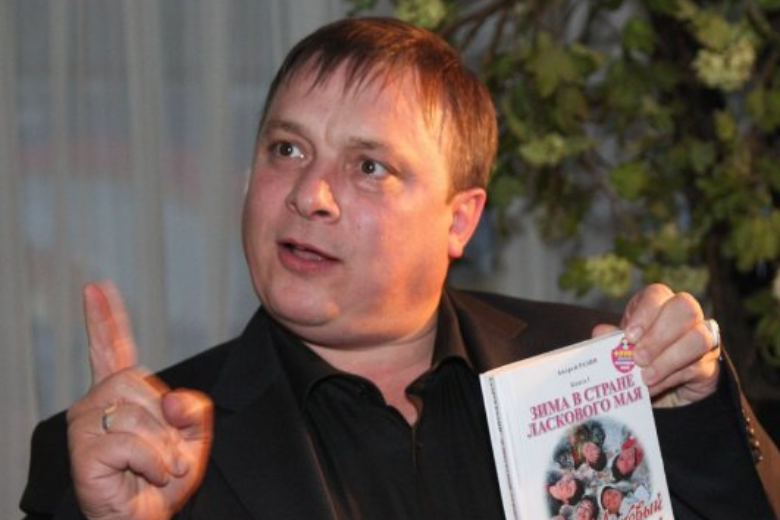 Приставы потребовали, чтобы продюсер Андрей Разин заплатил за моральный ущерб 256 тысяч рублей