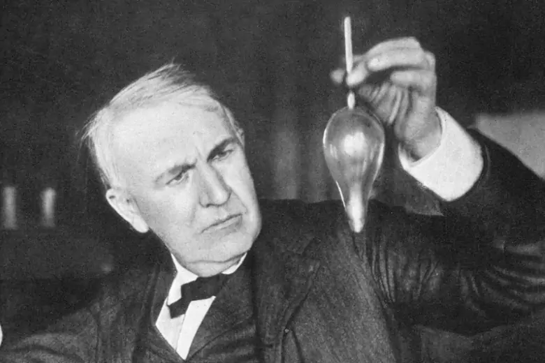 Томас Эдисон сделал тысячу неудачных лампочек, прежде чем добился успеха