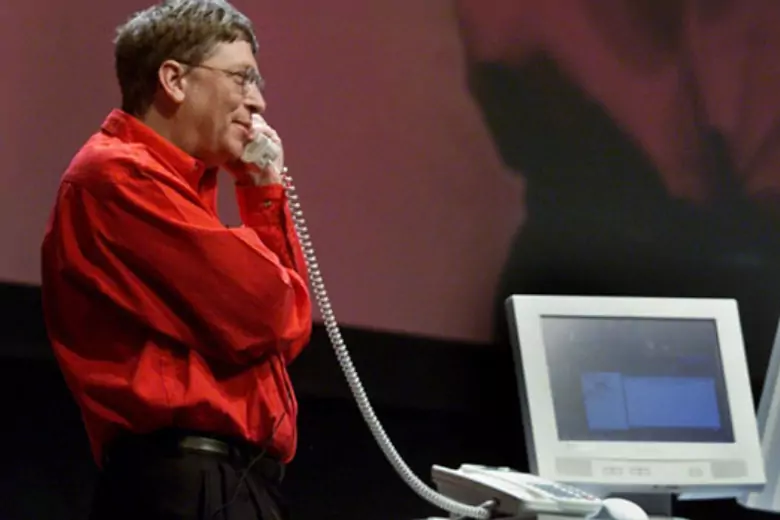 Однажды Билл Гейтс лично ответил клиенту, звонившему в техподдержку