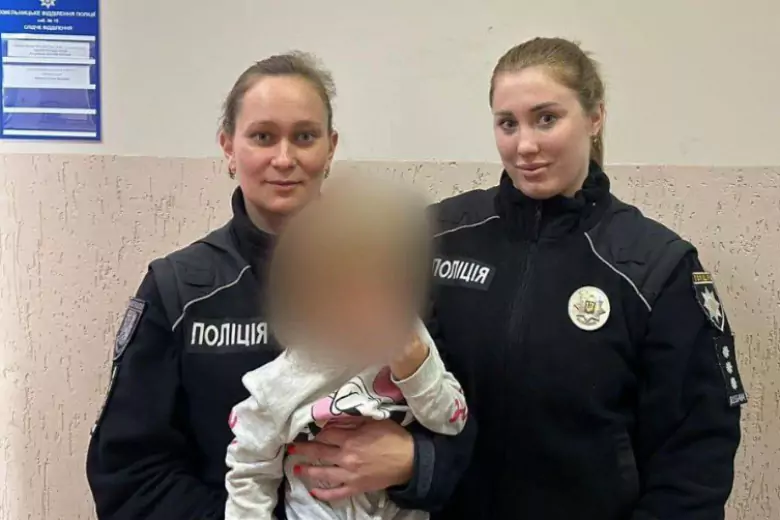 Украинка в прямом эфире била 2-летнюю девочку и поила её пивом