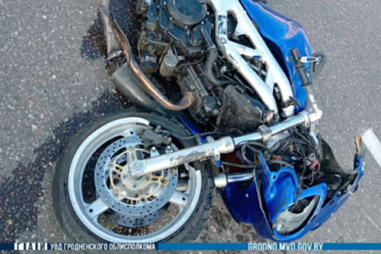 В Новогрудке в ДТП погиб мотоциклист в аварии с микроавтобусом