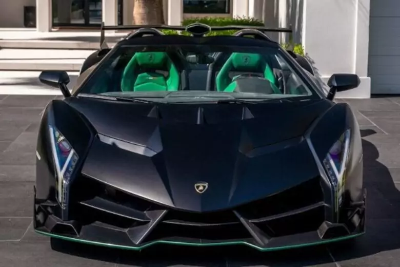 Lamborghini Veneno стал самым дорогим автомобилем, проданным в интернете. Предыдущий рекорд принадлежал Ferrari LaFerrari Aperta.