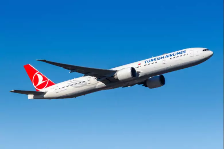 Пилот Turkish Airlines умер во время полета, и летевший из Сиэтла в Стамбул борт запросил аварийную посадку в Нью-Йорке