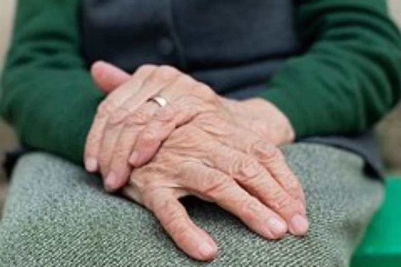 В Японии 108-летняя работающая парикмахерша раскрыла секреты активности и долголетия