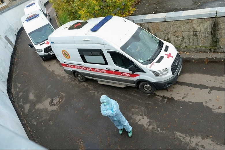 Пациентка в Екатеринбурге избила доктора скорой помощи