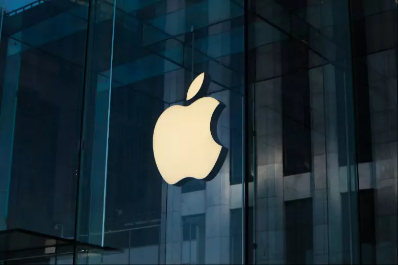 Apple создаст iPhone, которым можно управлять силой мысли