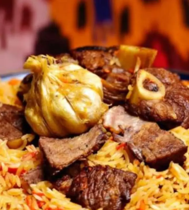 Эталоном плова считается узбекское блюдо. Для его приготовления необходимо четко соблюдать пропорции продуктов.