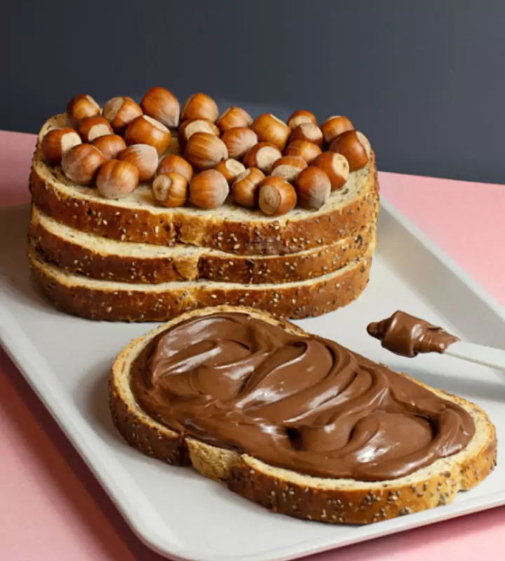 Микеле Ферреро из Италии сделал это создав шоколадно-ореховую пасту, которую можно намазать на тост.