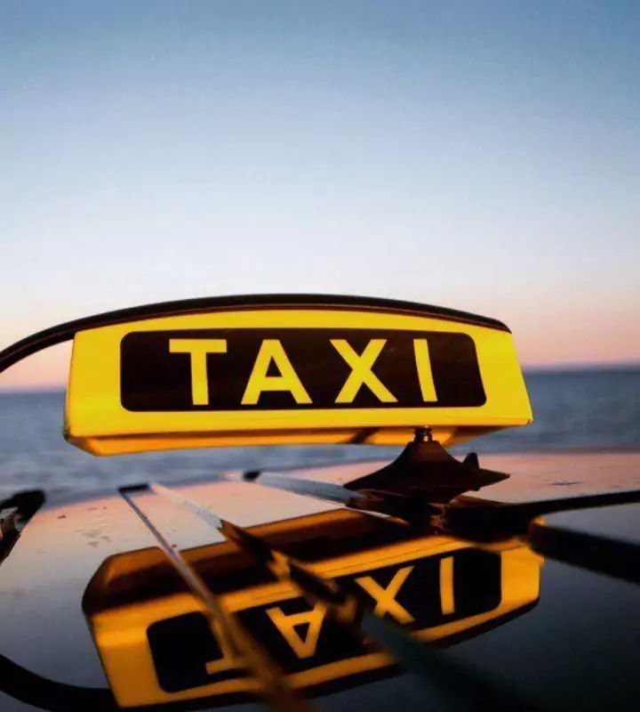Водителю такси из Краснодара повезло найти пьяных клиентов, которые очень хотели увидеть Чёрное море.
