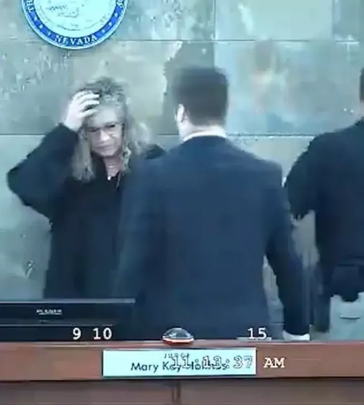 Американец Делон Редден набросился на судью с кулаками из-за того, что она отказалась назначать ему испытательный срок.