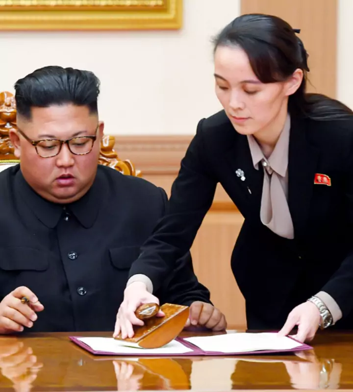 Ким Ё Чжон, родная сестра северокорейского лидера Ким Чен Ына, предупредила Сеул о высоком риске начала войны.