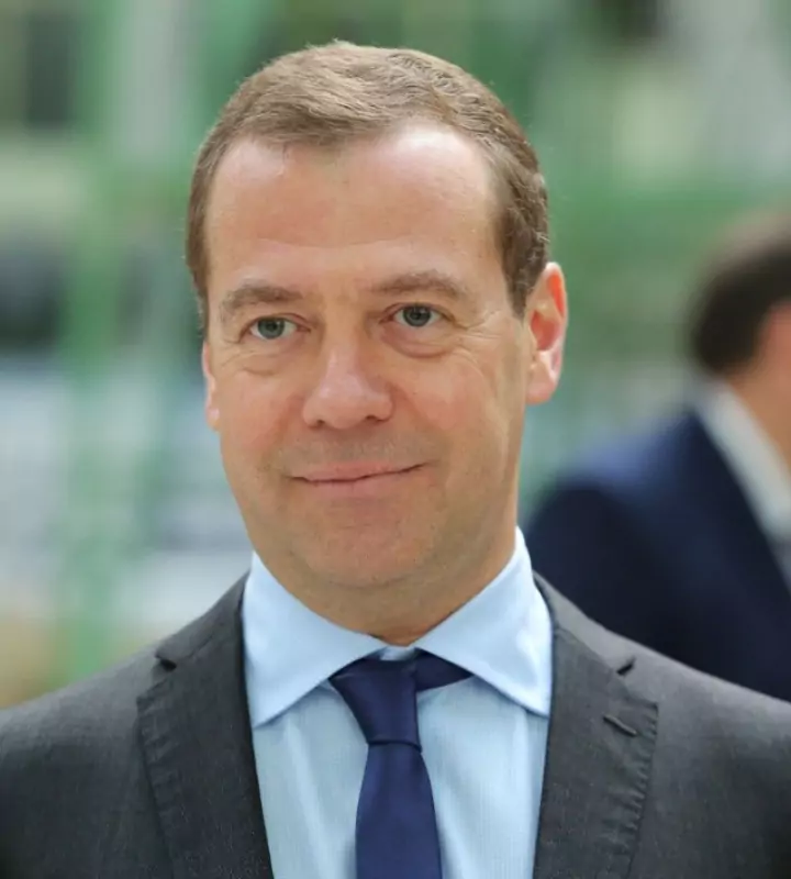 Дмитрий Медведев намекнул на возможность использования российского ядерного оружия на Украине.