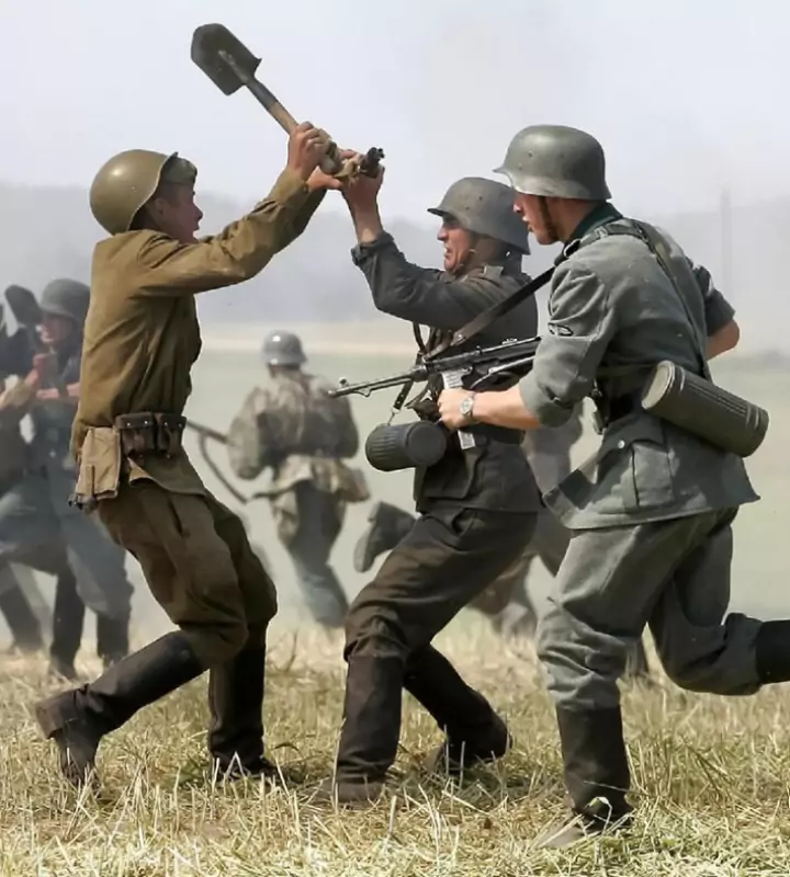 В правительстве Украины признались, что солдаты ВСУ будут воевать лопатами, если США прекратят помогать Киеву.
