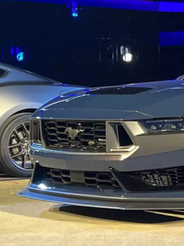 1/30/2024: На выходных во время аукциона Barrett-Jackson's Scottsdale первый серийный Ford Mustang Dark Horse был продан за 375 000 долларов