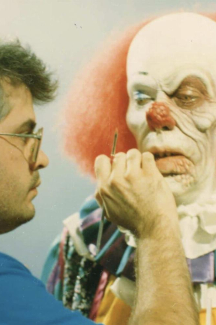 Исполнитель роли Пеннивайза в фильме «Оно» 1990 года Тим Карри на протяжении всей жизни страдал от коулрофобии — боязни клоунов.