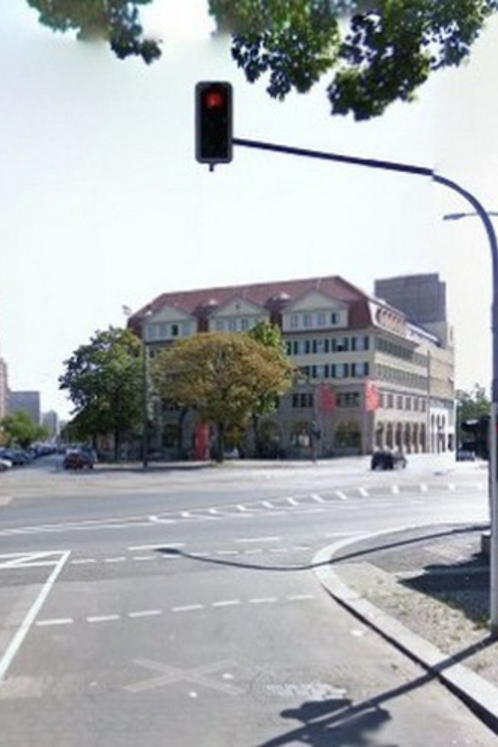 В немецком Дрездене есть светофор, который непрерывно горит красным с 1987 года.