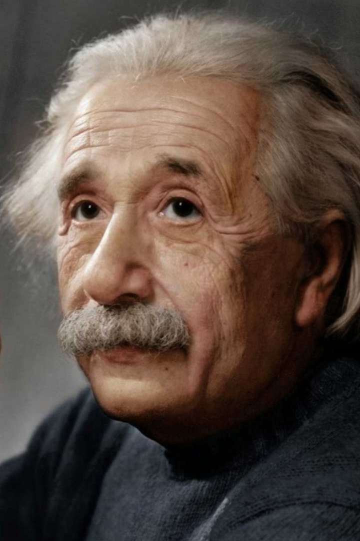 За разработку теории относительности Эйнштейна из года в год неоднократно номинировали на получение Нобелевской премии крупнейшие физики того времени.