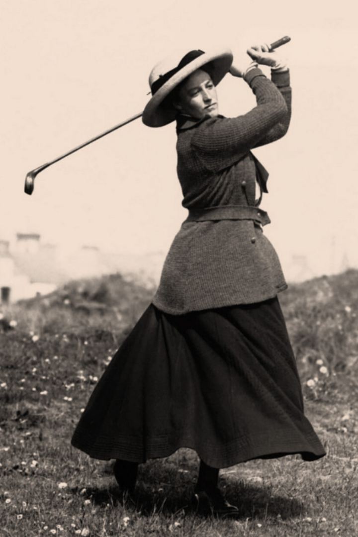 Маргарет Эббот выиграла женские соревнования по гольфу на Олимпийских играх 1900 года, став первой олимпийской чемпионкой из США. 