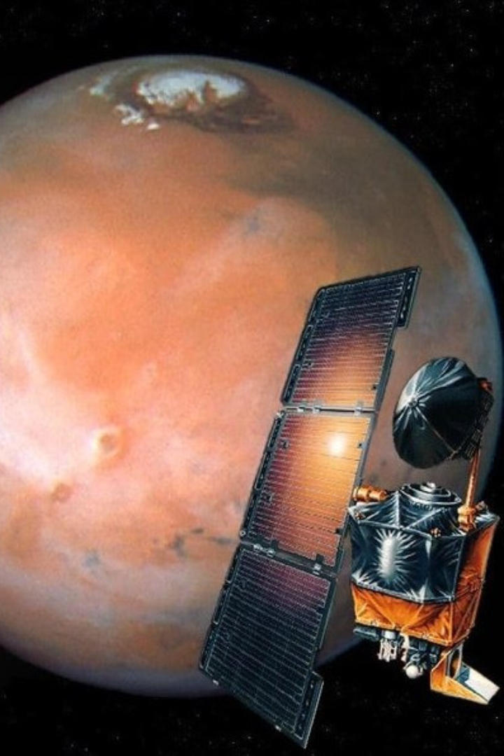 В 1999 году аппарат НАСА Mars Climate Orbiter прилетел к Марсу. 