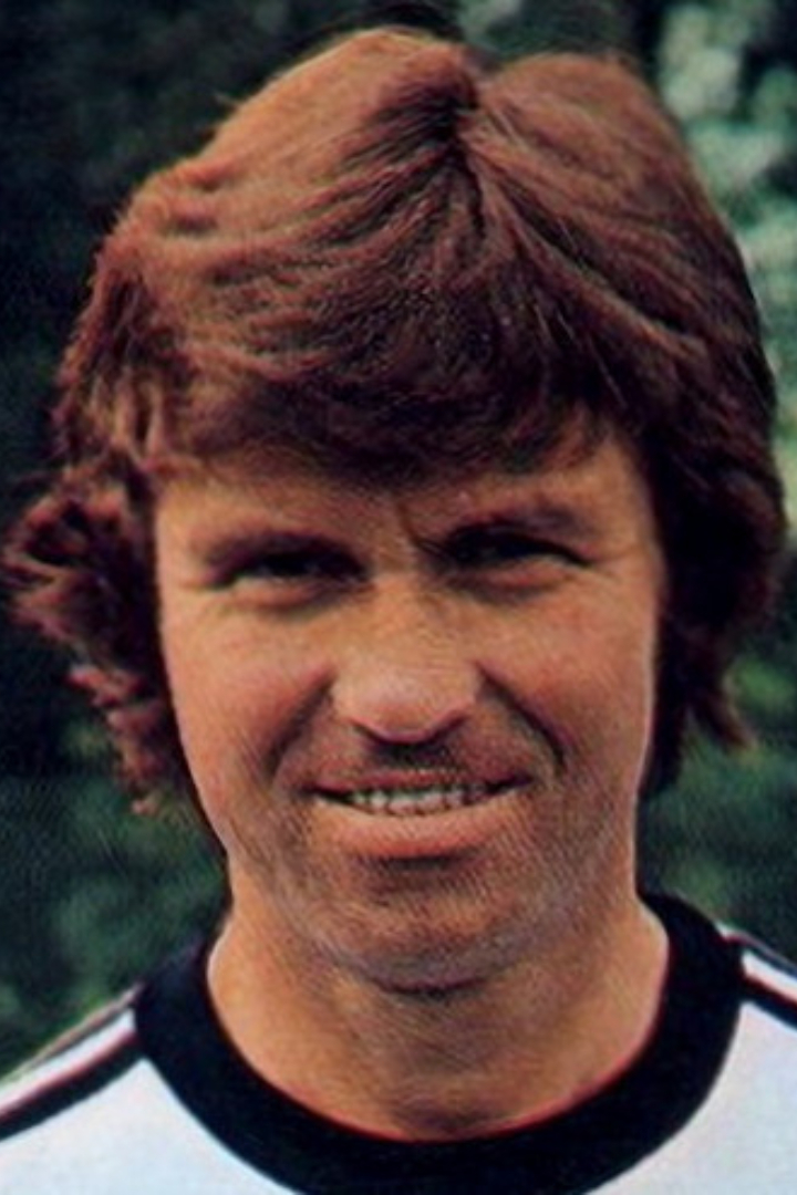 Гус Хиддинк начинал профессиональную карьеру футболиста в клубе «Де Графсхап».