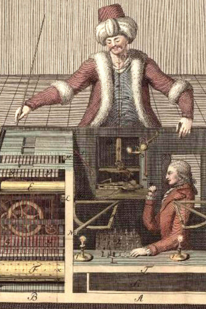 В 1770 году венгерский подданный Вольфганг фон Кемпелен сконструировал шахматный «компьютер» — аппарат в виде шахматного стола и механического турка, передвигавшего руками фигуры. 