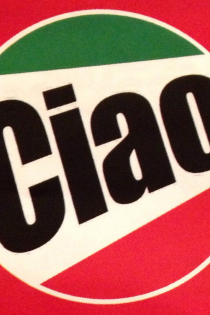 Итальянское слово «чао» используется одновременно и как «здравствуйте», и как «до свидания».