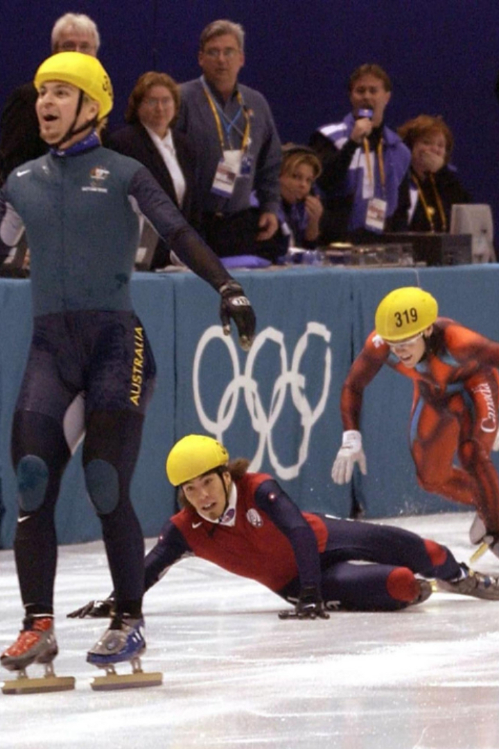 Первое золото для Австралии на зимних Олимпийских играх завоевал шорт-трекист Стивен Брэдбери в 2002 году. 