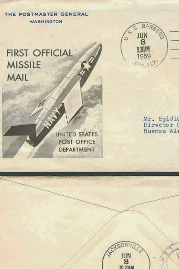 По мере бурного развития современного ракетостроения предлагалось множество проектов использования ракет для быстрой доставки почты. 