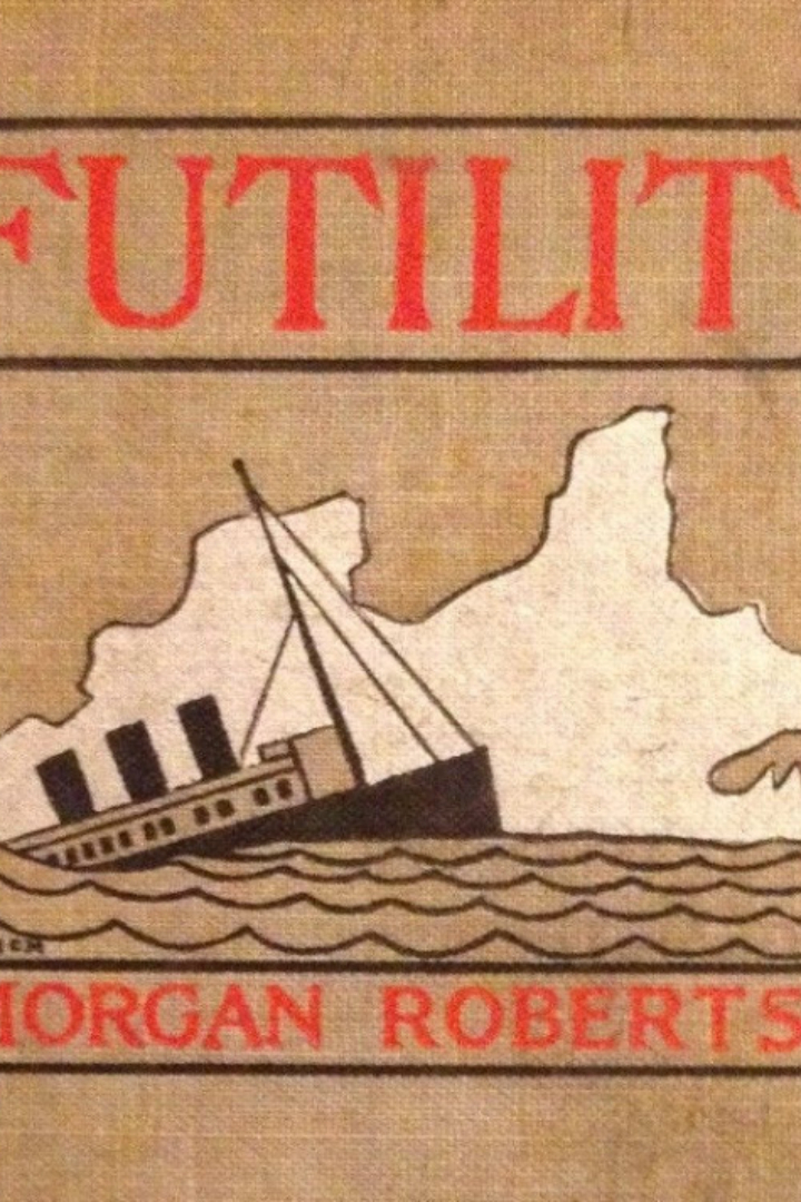За 14 лет до гибели «Титаника» Морган Робертсон опубликовал рассказ «Тщетность», ставший её предсказанием. 