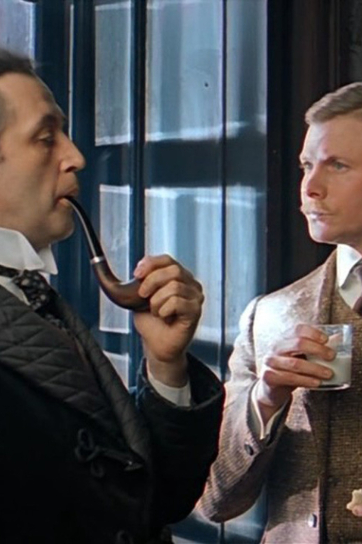 Фраза «Элементарно, Ватсон!», которую мы привыкли ассоциировать с Шерлоком Холмсом, ни разу не встречается в оригинальных книгах Артура Конан Дойла.