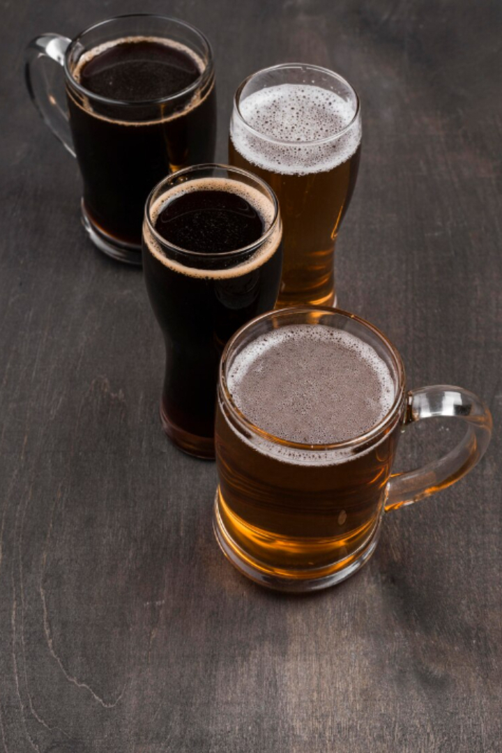 Скорость употребления пива зависит от формы бокала, в который наливается напиток. 